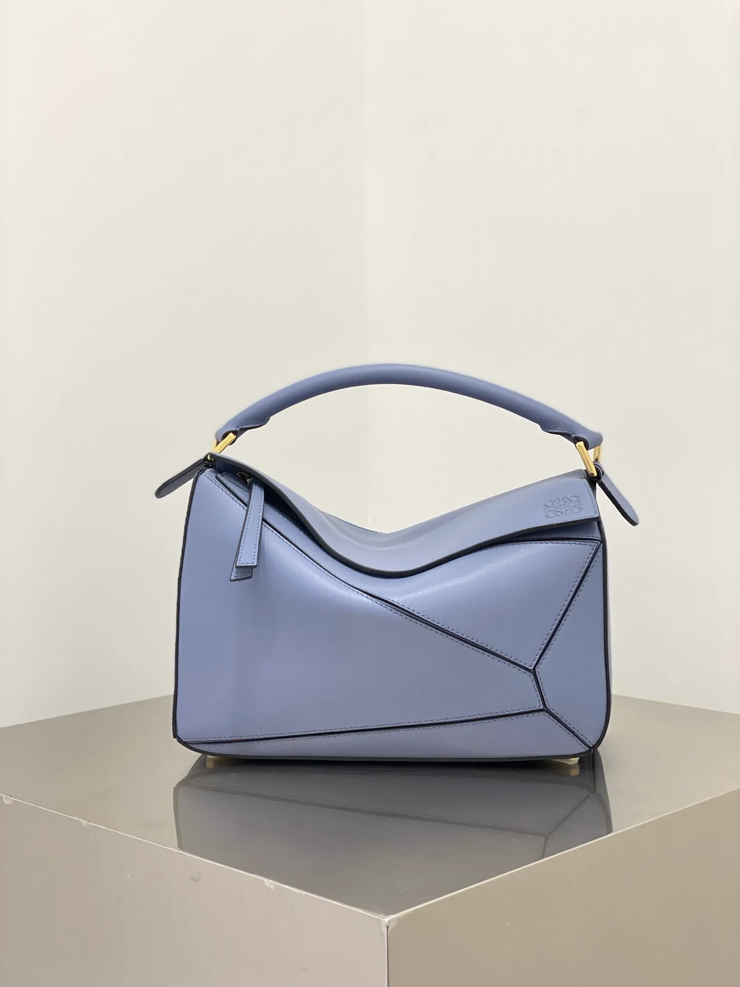 LOEWE-PUZZLE-BAG-IN-CLASSIC-CALFSKIN-ATLANTIC-BLUE-322.30.S20-6919_4 LOEWE PUZZLE BAG IN CLASSIC CALFSKIN ATLANTIC BLUE 322.30.S20 6919 4