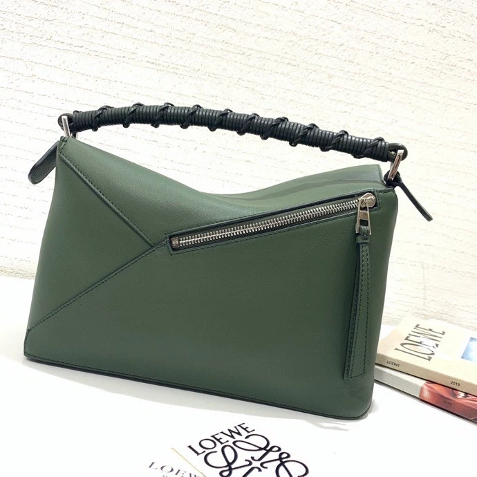 LOEWE-PUZZLE-EDGE-BAG-IN-NAPPA-CALFSKIN-VINTAGE-KHAKI-A510P49X01-4429_4 LOEWE PUZZLE EDGE BAG IN NAPPA CALFSKIN VINTAGE KHAKI A510P49X01 4429 4