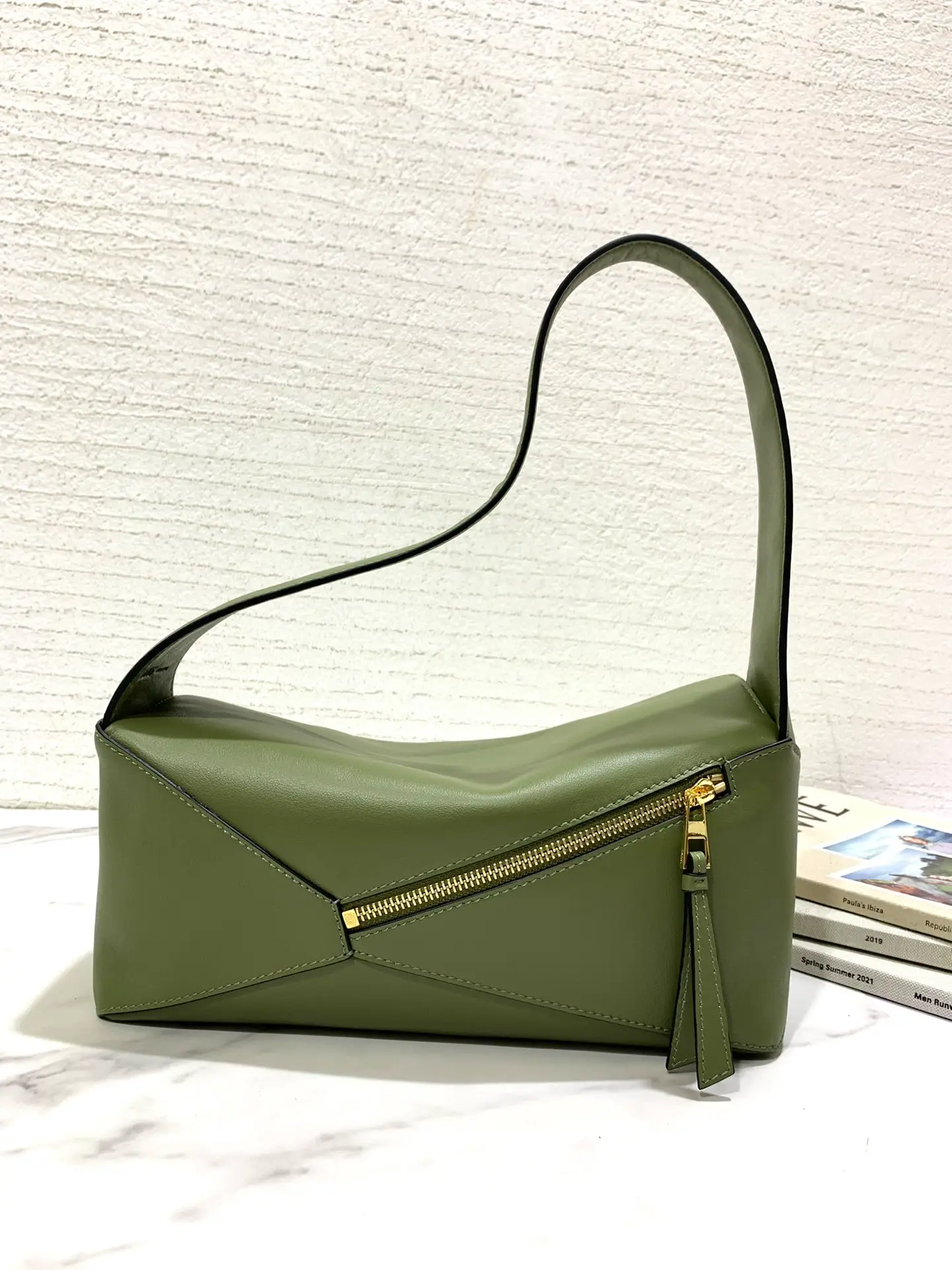 LOEWE-PUZZLE-HOBO-BAG-IN-NAPPA-CALFSKIN-AVOCADO-GREEN-A510J67X01-3949_5 LOEWE PUZZLE HOBO BAG IN NAPPA CALFSKIN AVOCADO GREEN A510J67X01 3949 5