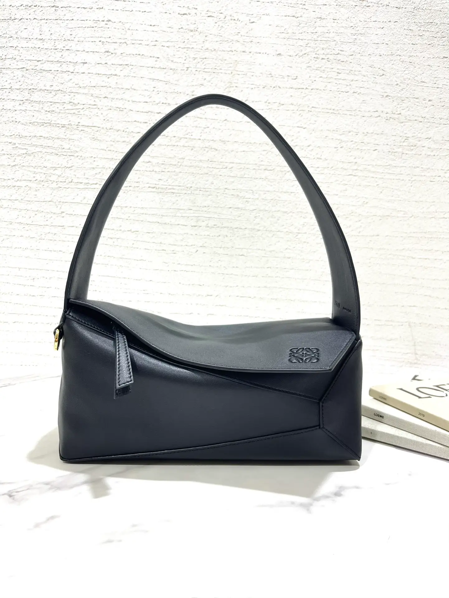 LOEWE-PUZZLE-HOBO-BAG-IN-NAPPA-CALFSKIN-BLACK-A510J67X01-1100_1 LOEWE PUZZLE HOBO BAG IN NAPPA CALFSKIN BLACK A510J67X01 1100 1