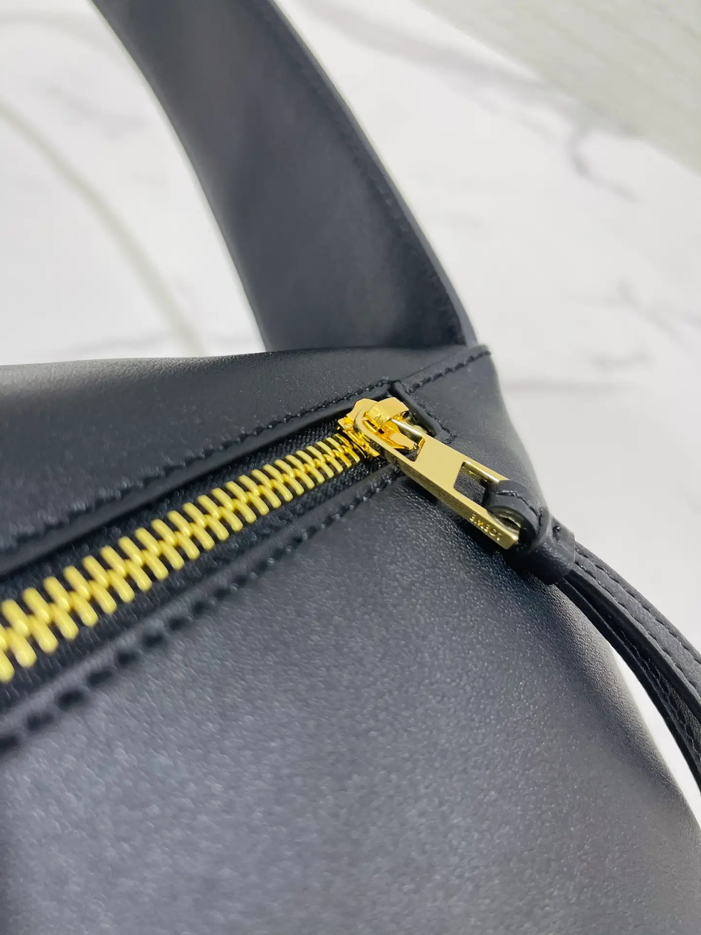 LOEWE-PUZZLE-HOBO-BAG-IN-NAPPA-CALFSKIN-BLACK-A510J67X01-1100_7 LOEWE PUZZLE HOBO BAG IN NAPPA CALFSKIN BLACK A510J67X01 1100 7