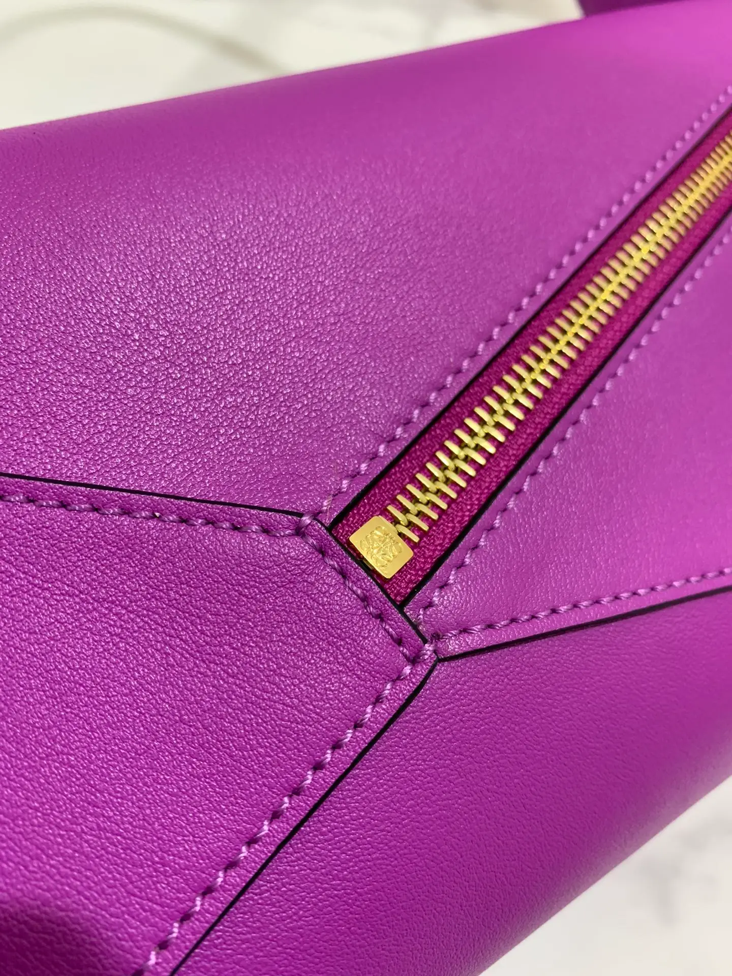 LOEWE-PUZZLE-HOBO-BAG-IN-NAPPA-CALFSKIN-BRIGHT-PURPLE-A510J67X01-6450_9 LOEWE PUZZLE HOBO BAG IN NAPPA CALFSKIN BRIGHT PURPLE A510J67X01 6450 9
