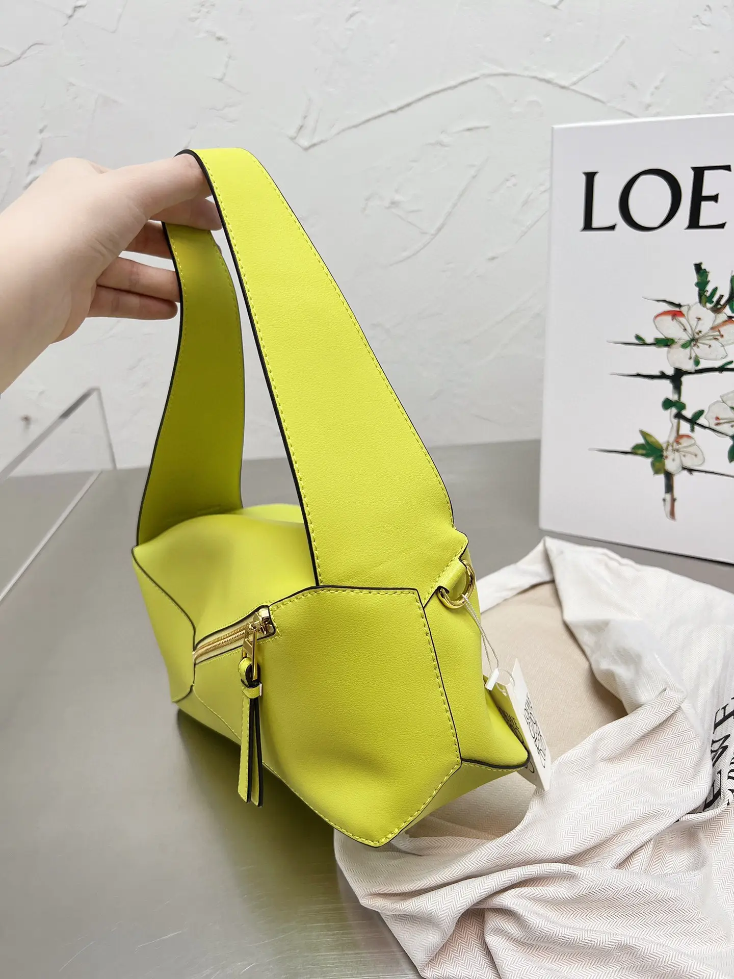 LOEWE-PUZZLE-HOBO-BAG-IN-NAPPA-CALFSKIN-LIME-YELLOW-A510J67X01-4801_3 LOEWE PUZZLE HOBO BAG IN NAPPA CALFSKIN LIME YELLOW A510J67X01 4801 3