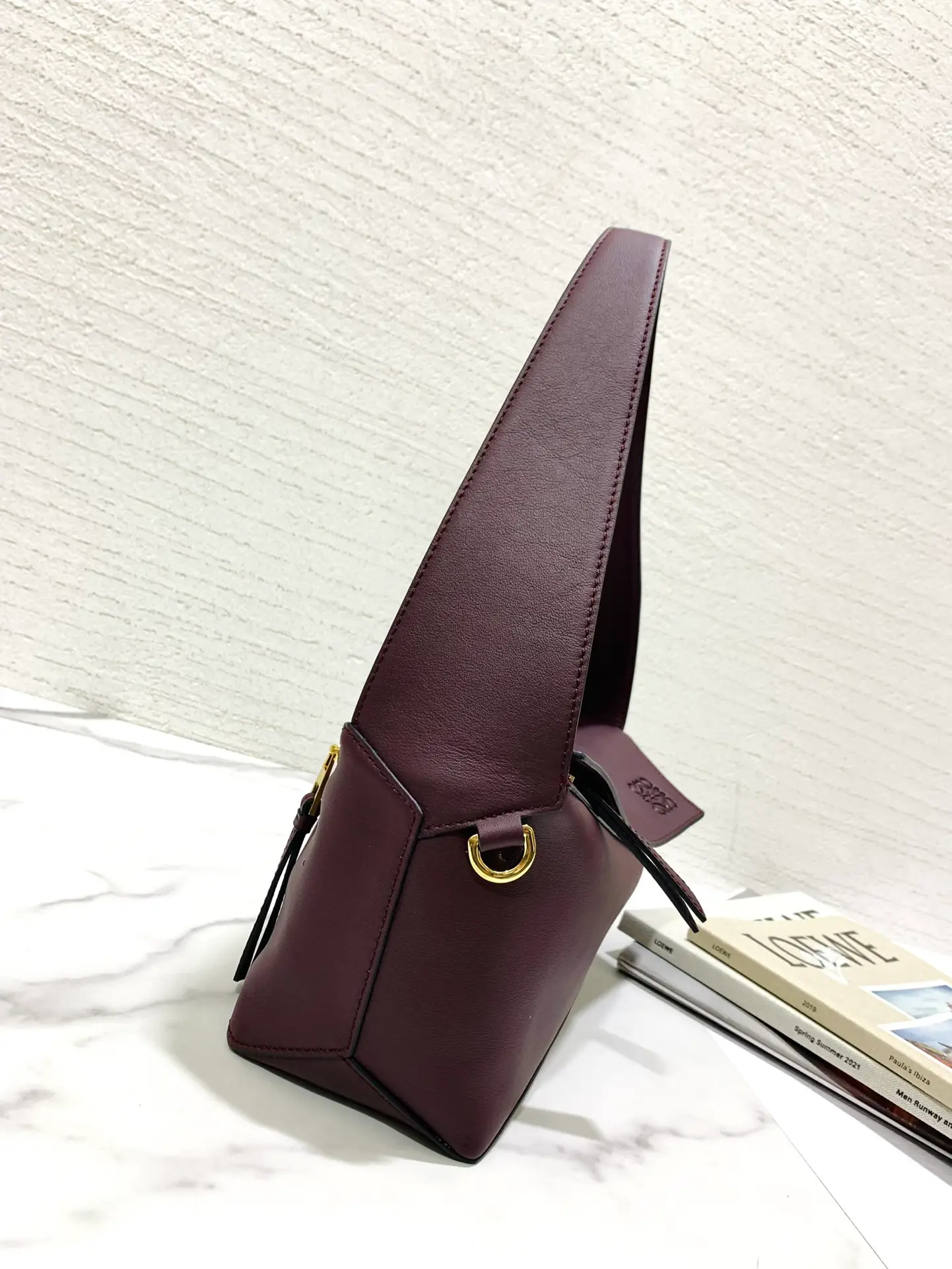 LOEWE-PUZZLE-HOBO-BAG-IN-NAPPA-CALFSKIN-PRUNE-A510J67X01-6170_6 LOEWE PUZZLE HOBO BAG IN NAPPA CALFSKIN PRUNE A510J67X01 6170 6