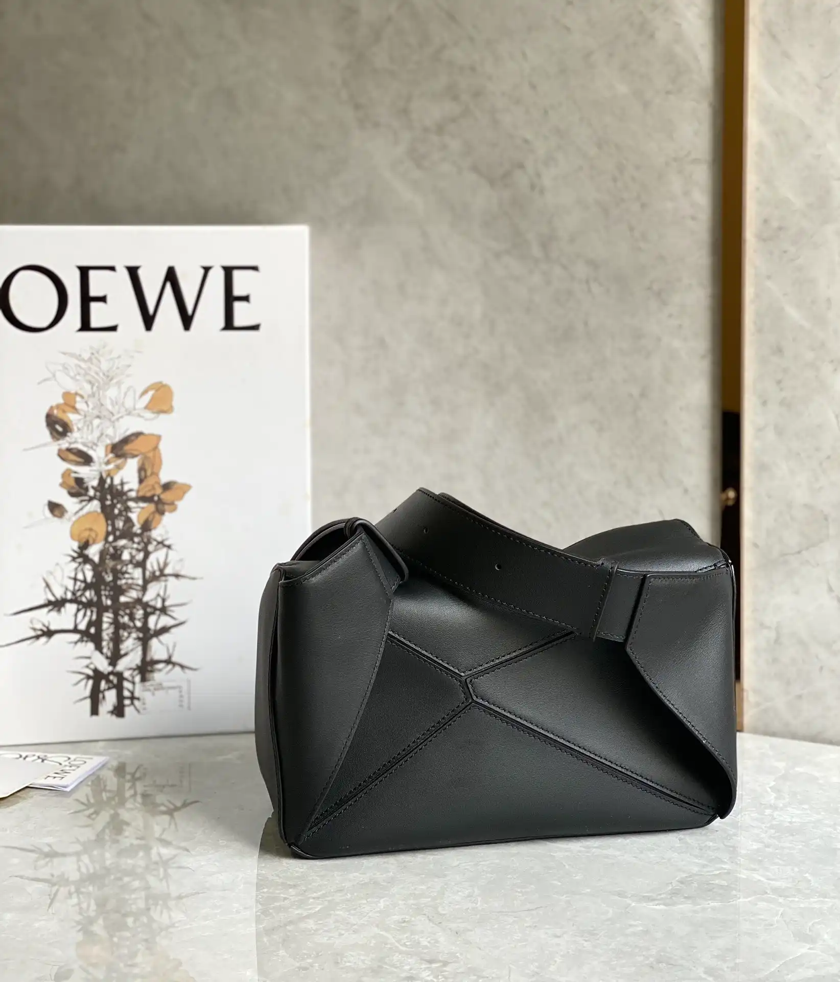 LOEWE-SMALL-PUZZLE-BUMBAG-IN-CLASSIC-CALFSKIN-BLACK-B510P35X09-1100_03 LOEWE SMALL PUZZLE BUMBAG IN CLASSIC CALFSKIN BLACK B510P35X09 1100 03