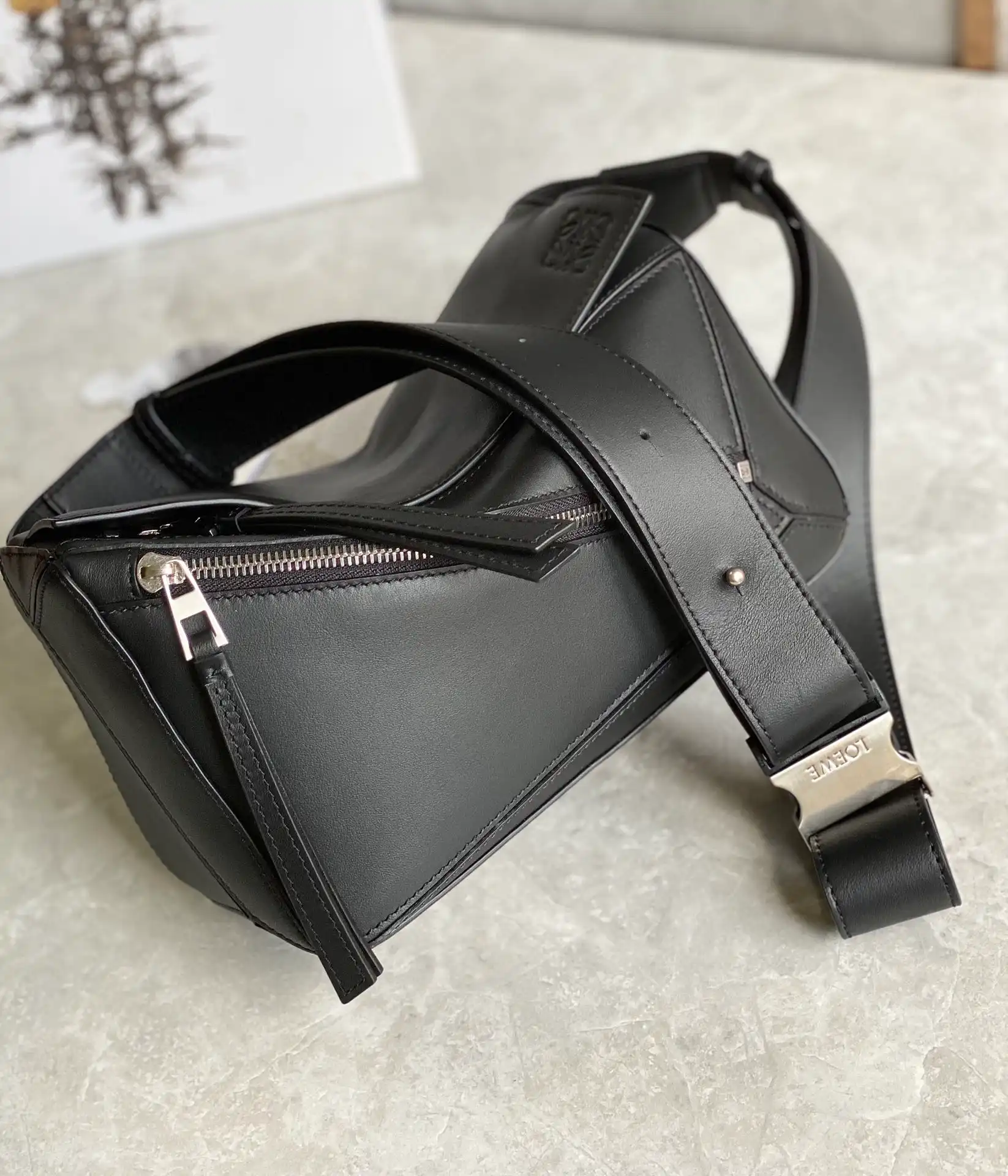 LOEWE-SMALL-PUZZLE-BUMBAG-IN-CLASSIC-CALFSKIN-BLACK-B510P35X09-1100_08 LOEWE SMALL PUZZLE BUMBAG IN CLASSIC CALFSKIN BLACK B510P35X09 1100 08