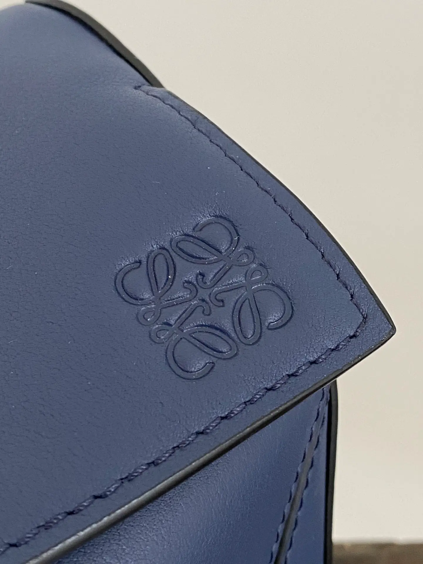 LOEWE-SMALL-PUZZLE-BUMBAG-IN-CLASSIC-CALFSKIN-OCEAN-B510P35X09-5543_6 LOEWE SMALL PUZZLE BUMBAG IN CLASSIC CALFSKIN OCEAN B510P35X09 5543 6