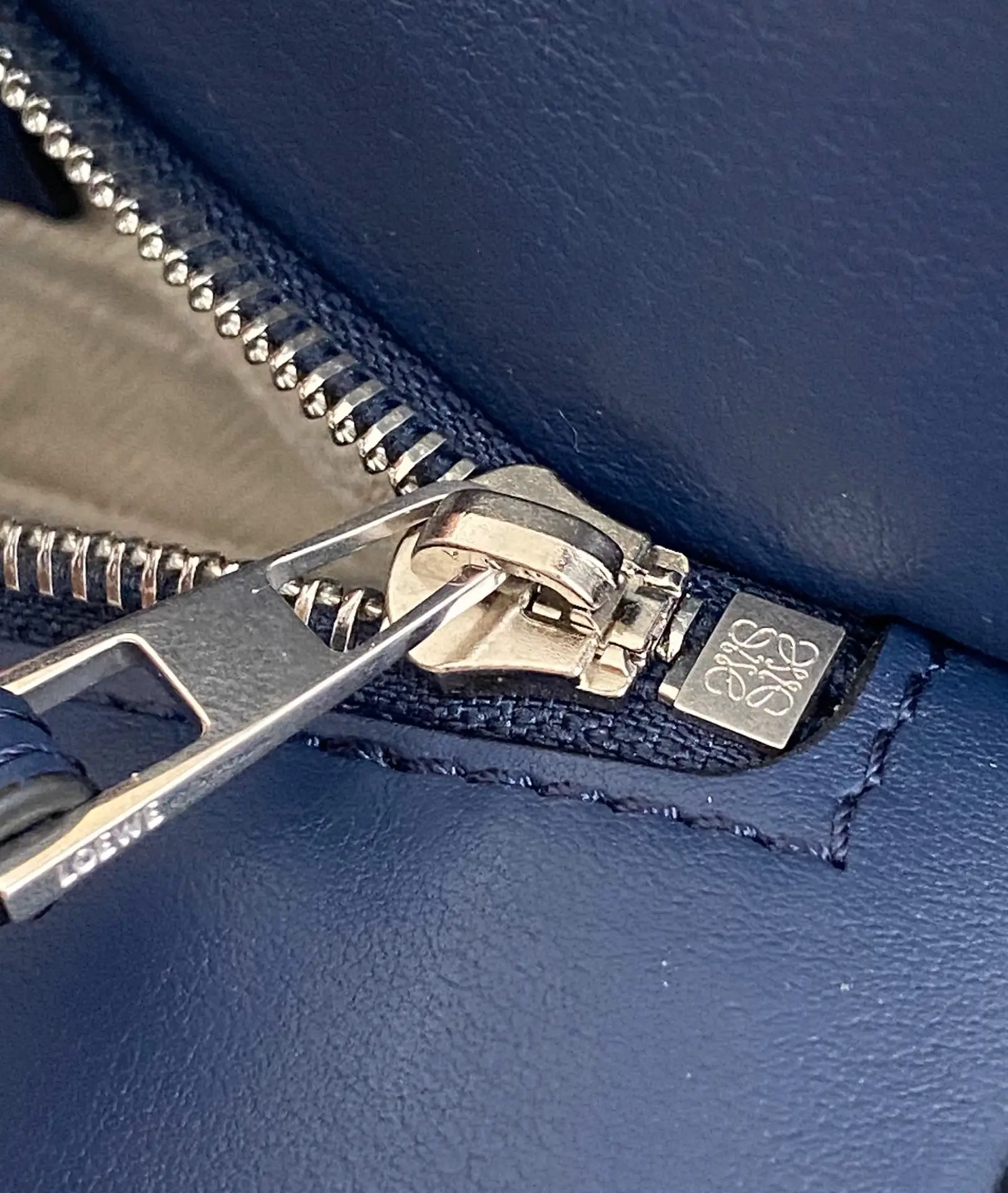 LOEWE-SMALL-PUZZLE-BUMBAG-IN-CLASSIC-CALFSKIN-OCEAN-B510P35X09-5543_7 LOEWE SMALL PUZZLE BUMBAG IN CLASSIC CALFSKIN OCEAN B510P35X09 5543 7