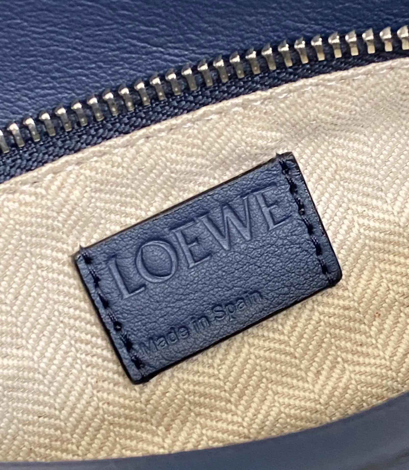LOEWE-SMALL-PUZZLE-BUMBAG-IN-CLASSIC-CALFSKIN-OCEAN-B510P35X09-5543_9 LOEWE SMALL PUZZLE BUMBAG IN CLASSIC CALFSKIN OCEAN B510P35X09 5543 9