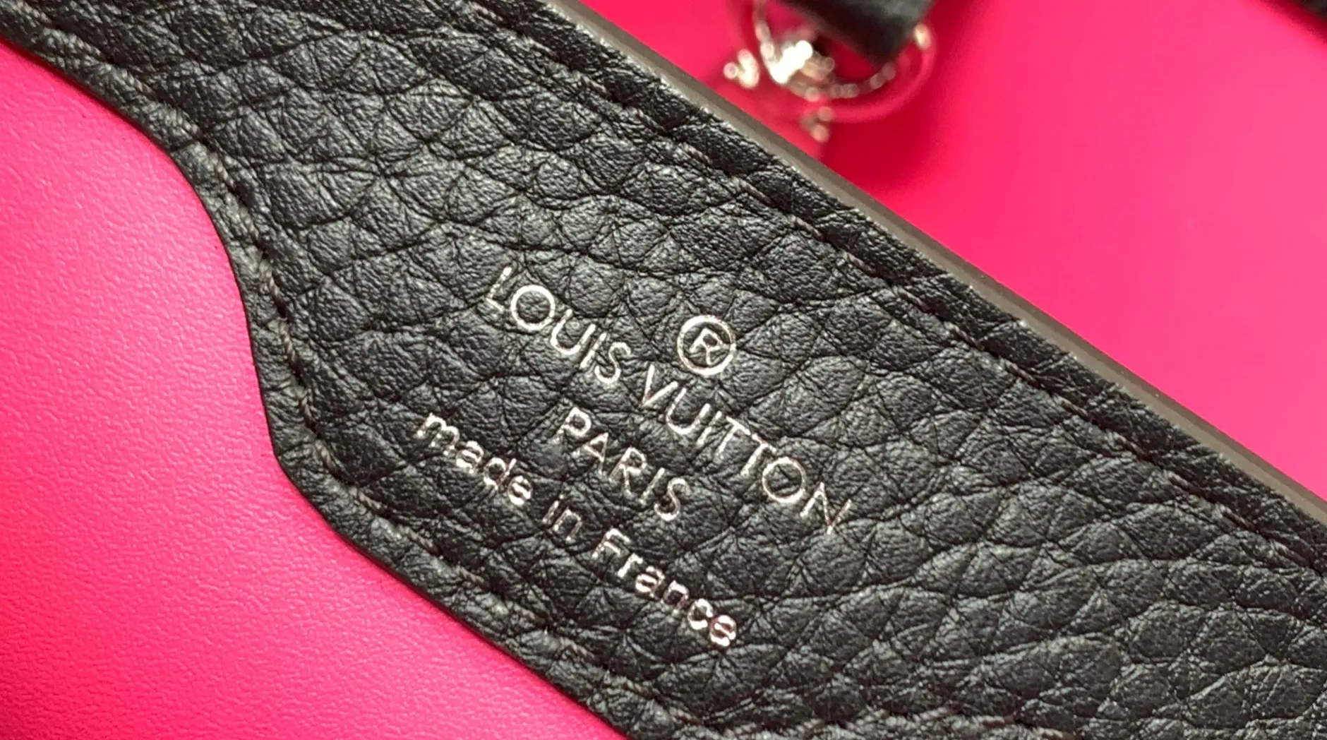 LOUIS VUITTON CAPUCINES BB HANDBAG PYTHON HANDLE TAURILLON LEATHER BLACK N92040_09 LOUIS VUITTON CAPUCINES BB HANDBAG PYTHON HANDLE TAURILLON LEATHER BLACK N92040 09