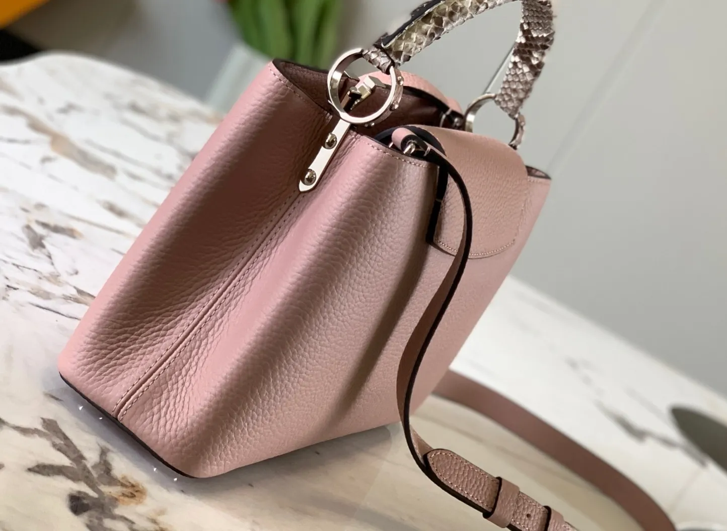 LOUIS VUITTON CAPUCINES BB HANDBAG PYTHON HANDLE TAURILLON LEATHER PINK N92042_2 LOUIS VUITTON CAPUCINES BB HANDBAG PYTHON HANDLE TAURILLON LEATHER PINK N92042 2