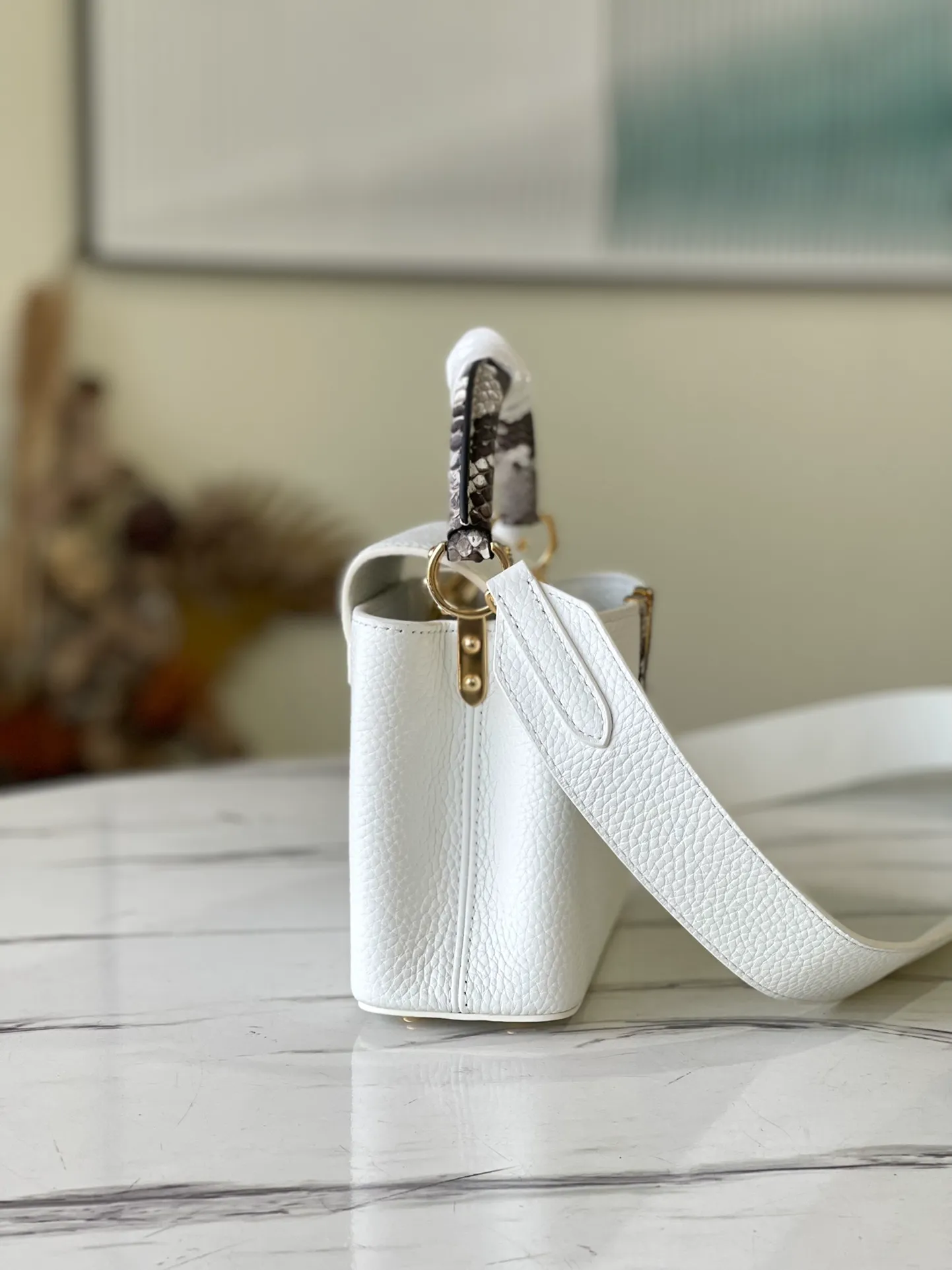 LOUIS VUITTON CAPUCINES MINI BAG PYTHON HANDLE TAURILLON LEATHER WHITE N98477_2 LOUIS VUITTON CAPUCINES MINI BAG PYTHON HANDLE TAURILLON LEATHER WHITE N98477 2