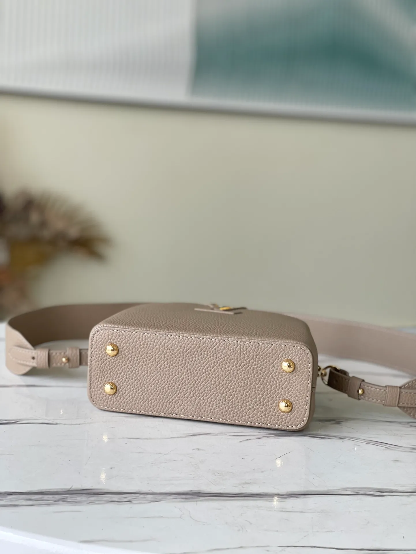 LOUIS VUITTON CAPUCINES MINI HANDBAG TAURILLON AND PYTHON LEATHER GRAY N80041_4 LOUIS VUITTON CAPUCINES MINI HANDBAG TAURILLON AND PYTHON LEATHER GRAY N80041 4