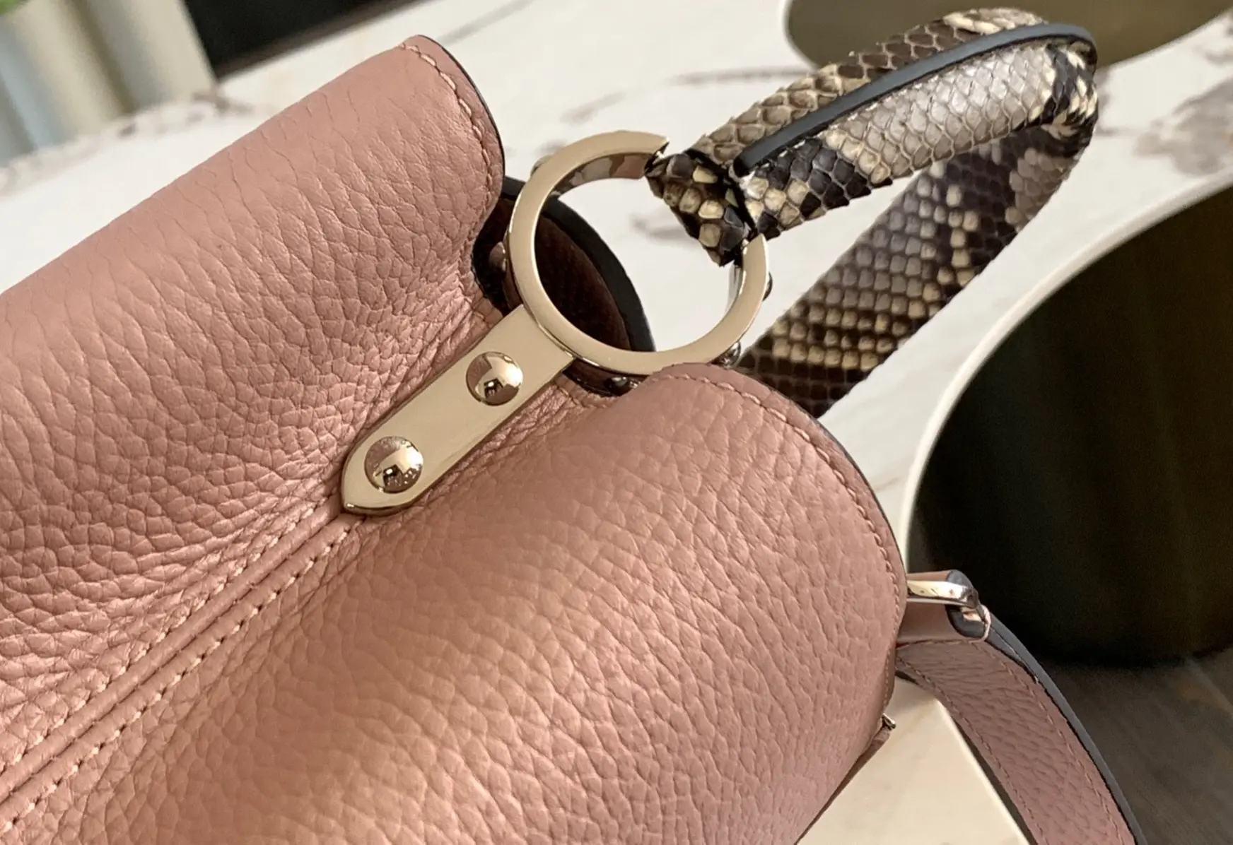 LOUIS VUITTON CAPUCINES MM BAG PYTHON HANDLE TAURILLON LEATHER PINK N92801_7 LOUIS VUITTON CAPUCINES MM BAG PYTHON HANDLE TAURILLON LEATHER PINK N92801 7