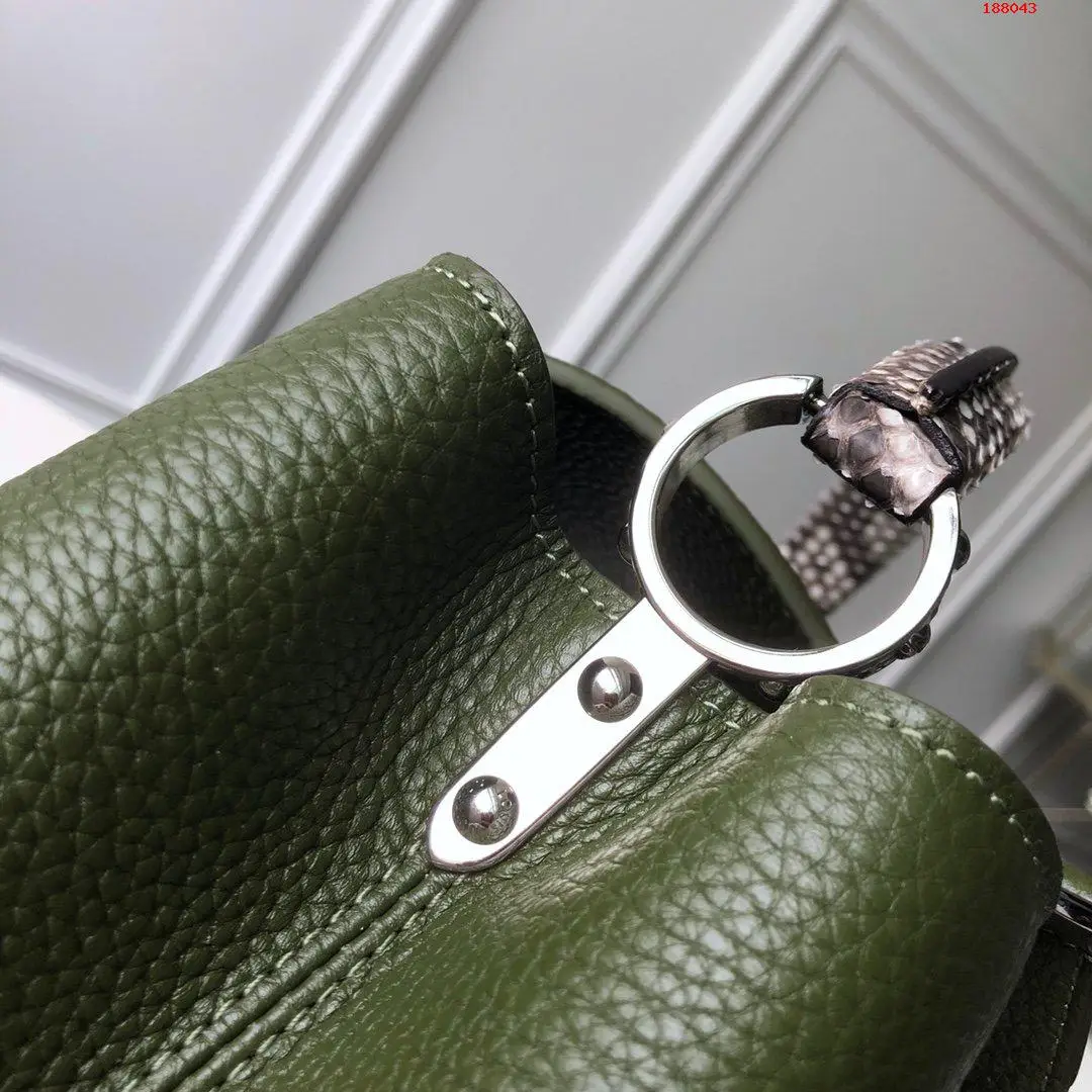 LOUIS VUITTON CAPUCINES MM BAG TAURILLON COWHIDE LEATHER AND PYTHON TRIM N93799_07 LOUIS VUITTON CAPUCINES MM BAG TAURILLON COWHIDE LEATHER AND PYTHON TRIM N93799 07