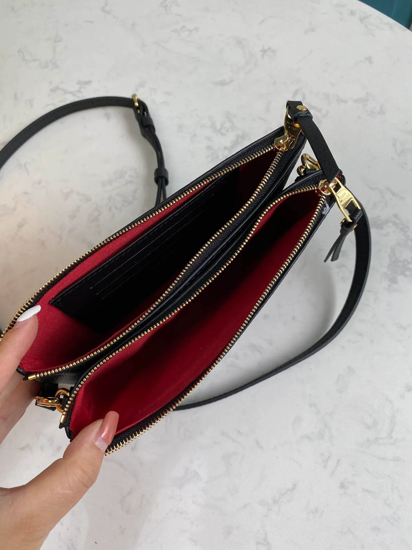 LOUIS VUITTON DOUBLE ZIP POCHETTE BAG SUPPLE GRAINED COWHIDE LEATHER BLACK M80787_5 LOUIS VUITTON DOUBLE ZIP POCHETTE BAG SUPPLE GRAINED COWHIDE LEATHER BLACK M80787 5