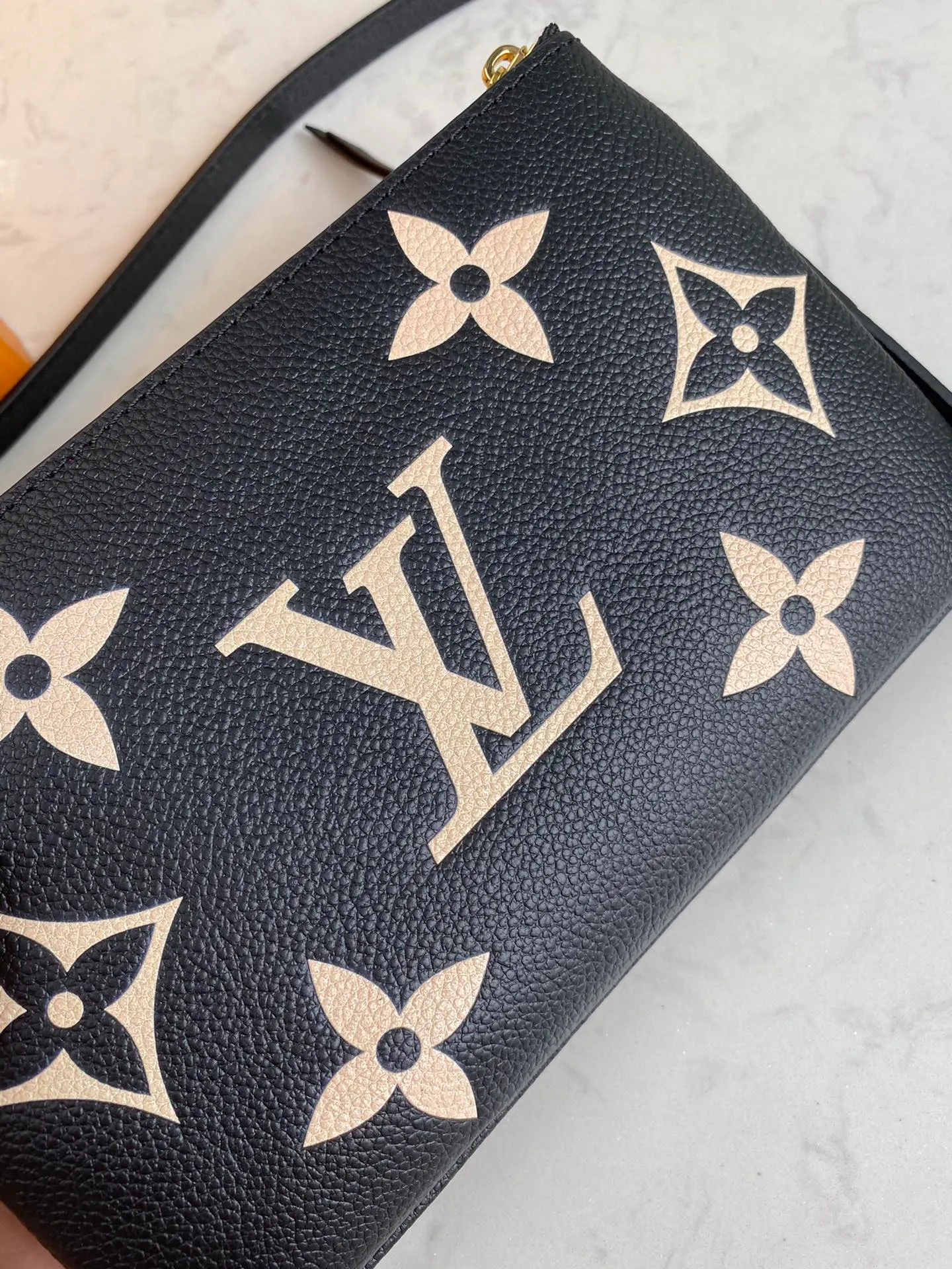 LOUIS VUITTON DOUBLE ZIP POCHETTE BAG SUPPLE GRAINED COWHIDE LEATHER BLACK M80787_8 LOUIS VUITTON DOUBLE ZIP POCHETTE BAG SUPPLE GRAINED COWHIDE LEATHER BLACK M80787 8