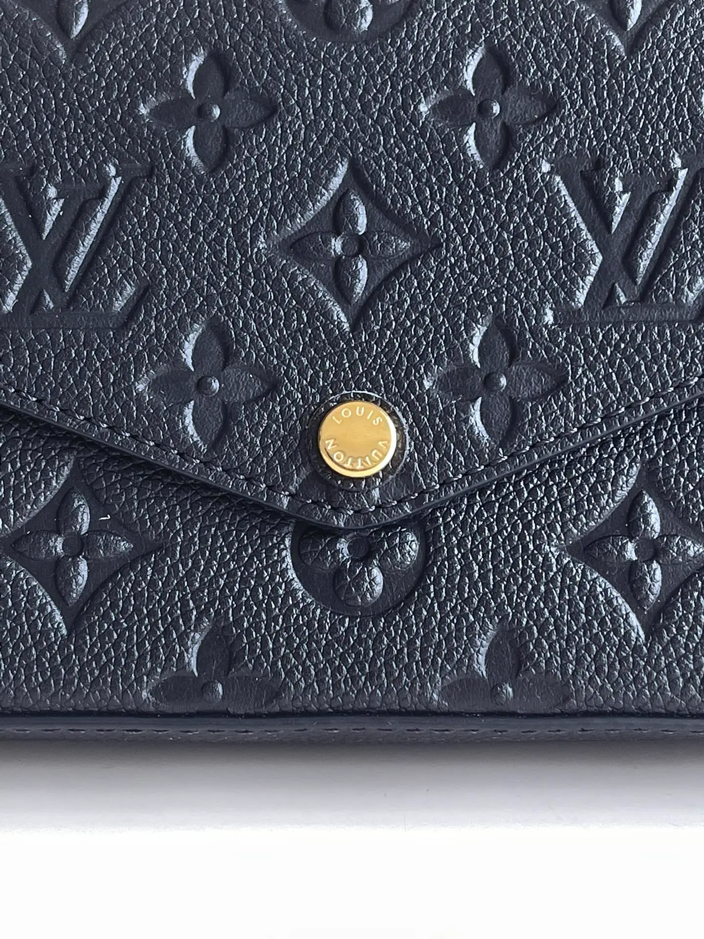 LOUIS VUITTON FÉLICIE POCHETTE BAG SUPPLE GRAINED COWHIDE LEATHER BLACK M64064_6 LOUIS VUITTON FELICIE POCHETTE BAG SUPPLE GRAINED COWHIDE LEATHER BLACK M64064 6