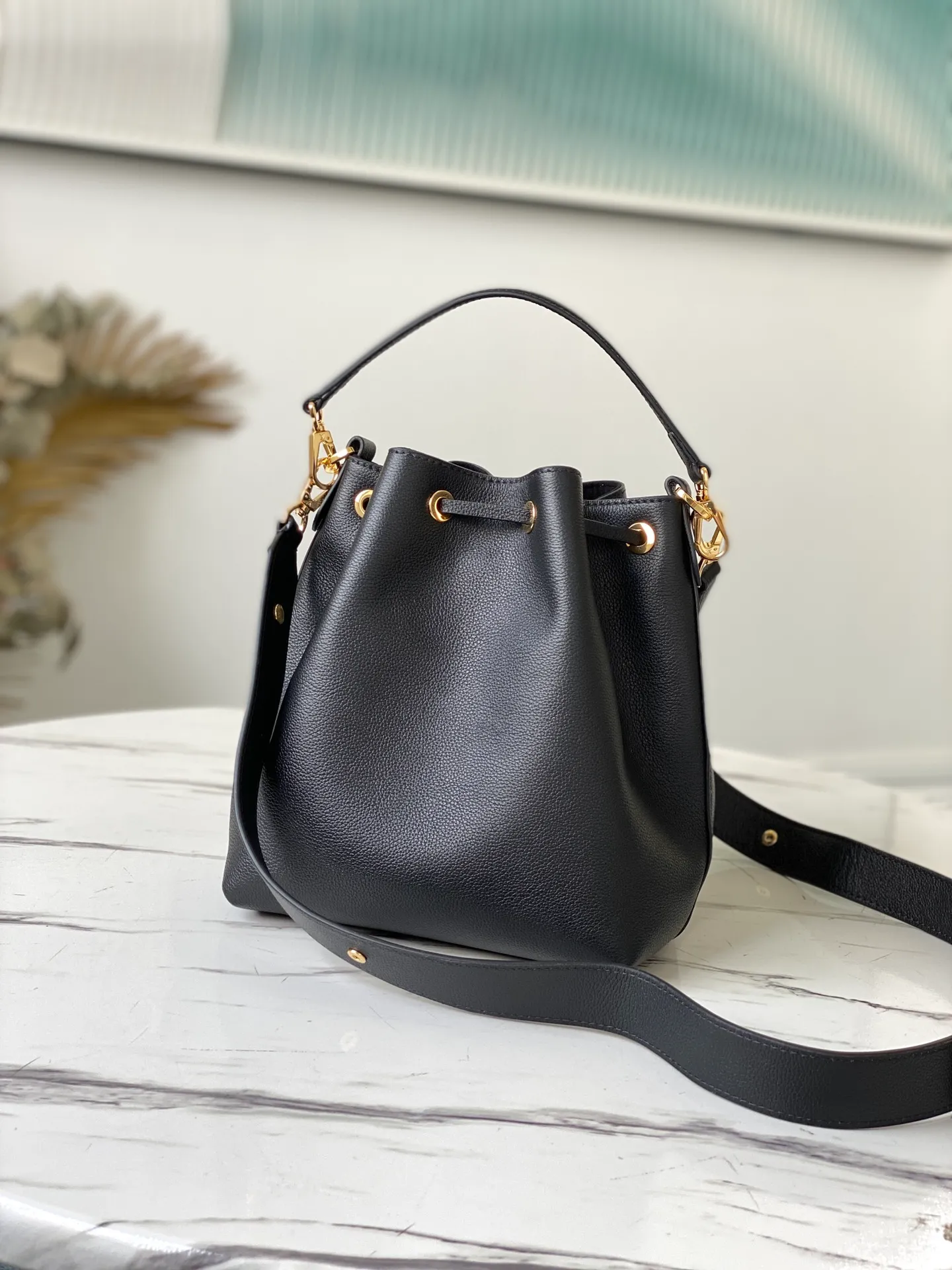 LOUIS VUITTON LOCKME BUCKET GRAINED CALF LEATHER BLACK M57687_3 LOUIS VUITTON LOCKME BUCKET GRAINED CALF LEATHER BLACK M57687 3