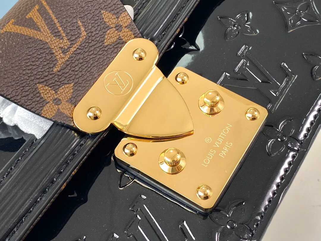 LOUIS VUITTON LV WYNWOOD CHAIN BAG MONOGRAM VERNIS COWHIDE BLACK M90516_6 LOUIS VUITTON LV WYNWOOD CHAIN BAG MONOGRAM VERNIS COWHIDE BLACK M90516 6