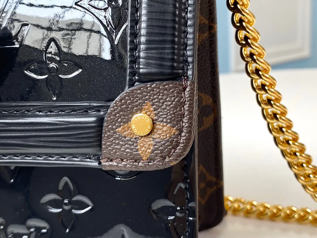 LOUIS VUITTON LV WYNWOOD CHAIN BAG MONOGRAM VERNIS COWHIDE BLACK M90516_7 LOUIS VUITTON LV WYNWOOD CHAIN BAG MONOGRAM VERNIS COWHIDE BLACK M90516 7