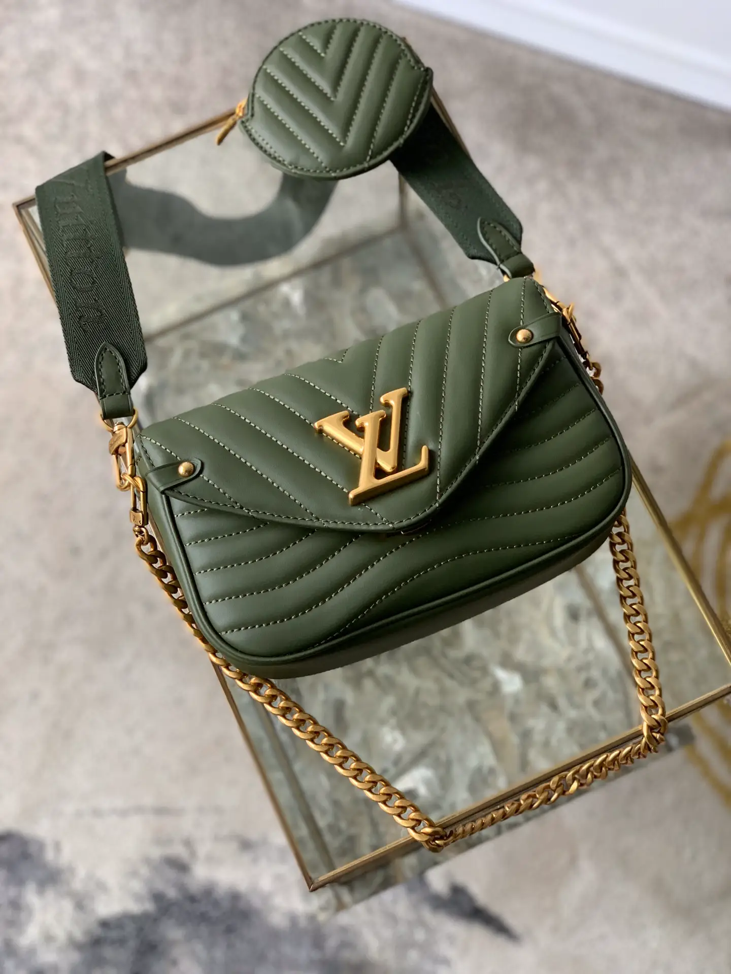 LOUIS VUITTON NEW WAVE MULTI-POCHETTE SMOOTH COWHIDE LEATHER KHAKI GREEN M56471_3 LOUIS VUITTON NEW WAVE MULTI POCHETTE SMOOTH COWHIDE LEATHER KHAKI GREEN M56471 3