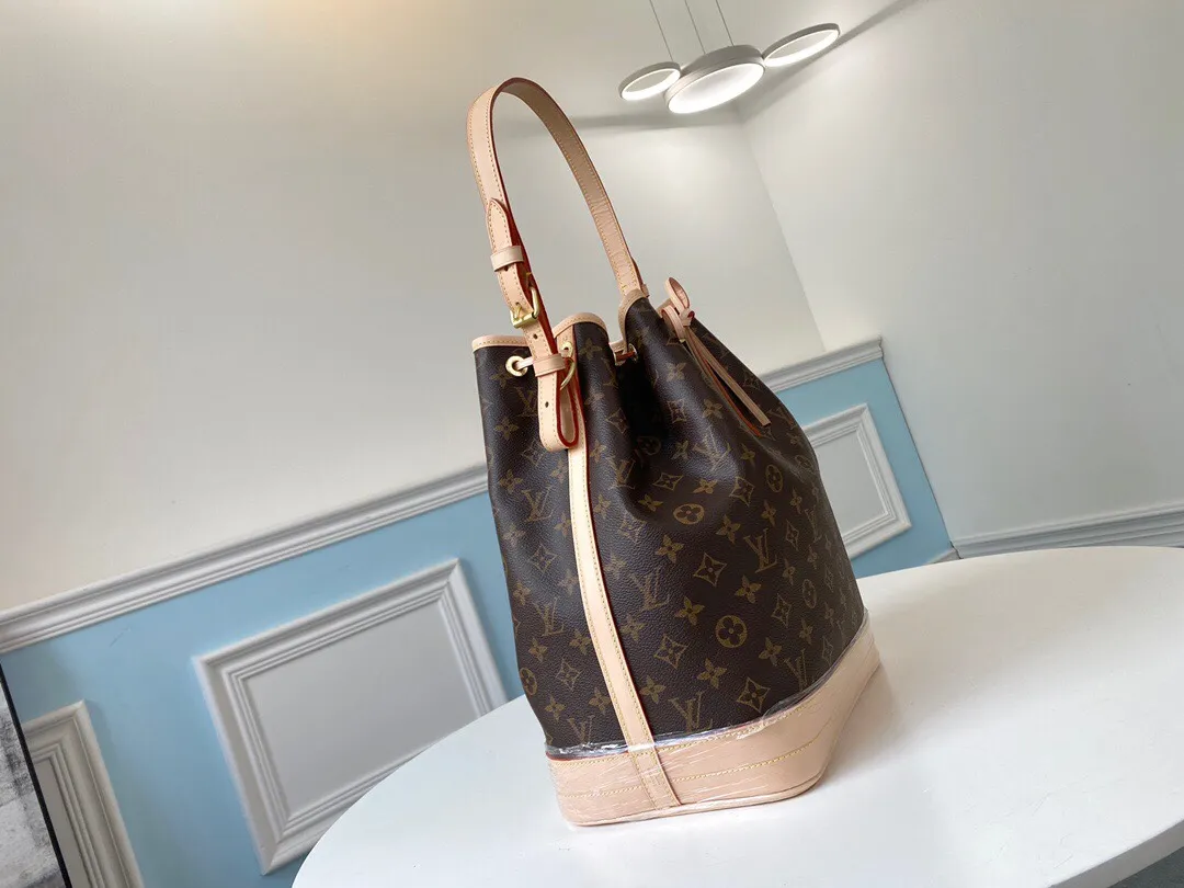 LOUIS VUITTON NOÉ BUCKET BAG MONOGRAM COATED CANVAS M42224_2 LOUIS VUITTON NOE BUCKET BAG MONOGRAM COATED CANVAS M42224 2