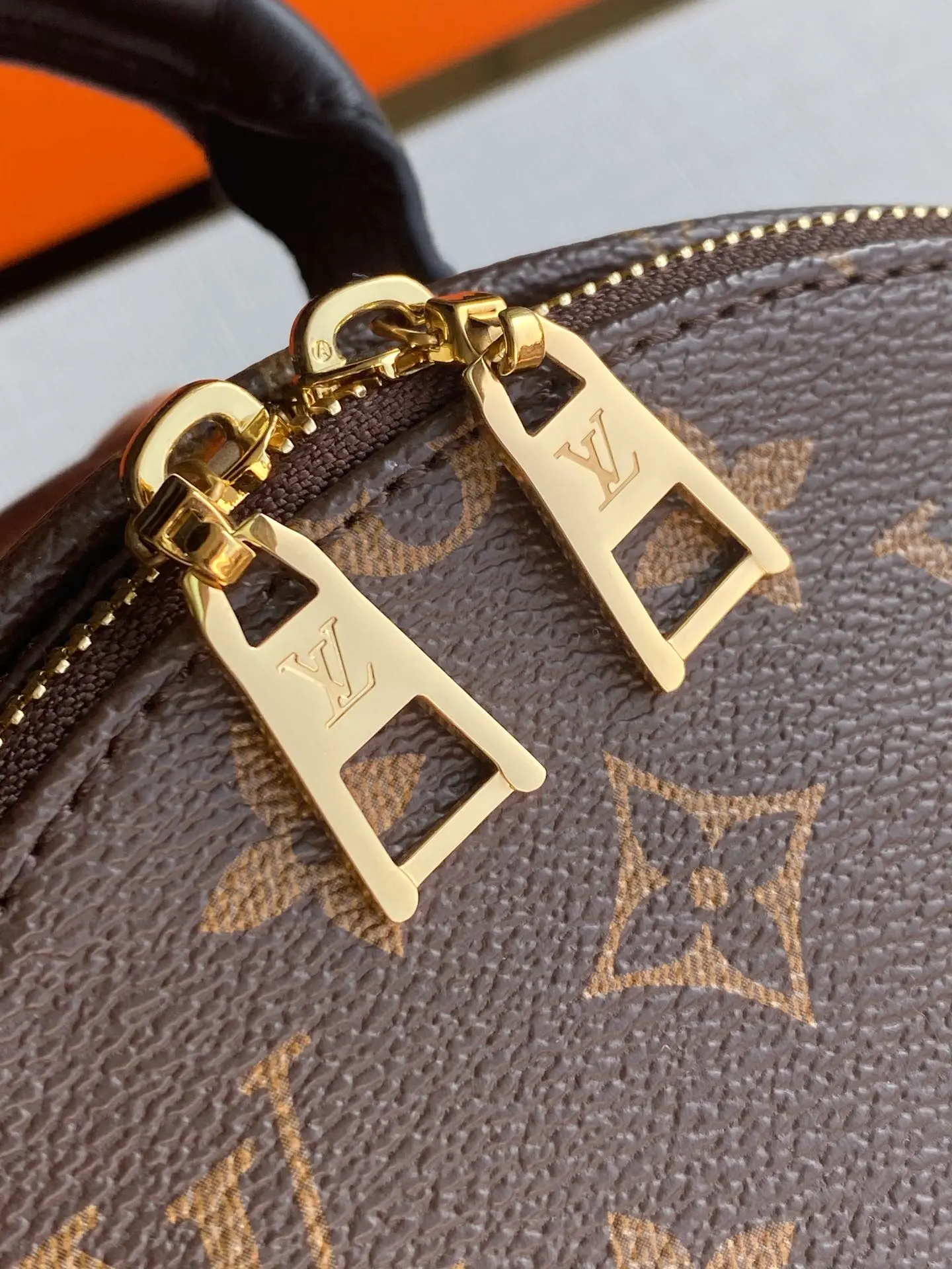 LOUIS VUITTON PALM SPRINGS PM BACKPACK MONOGRAM REVERSE COATED CANVAS M44870_6 LOUIS VUITTON PALM SPRINGS PM BACKPACK MONOGRAM REVERSE COATED CANVAS M44870 6